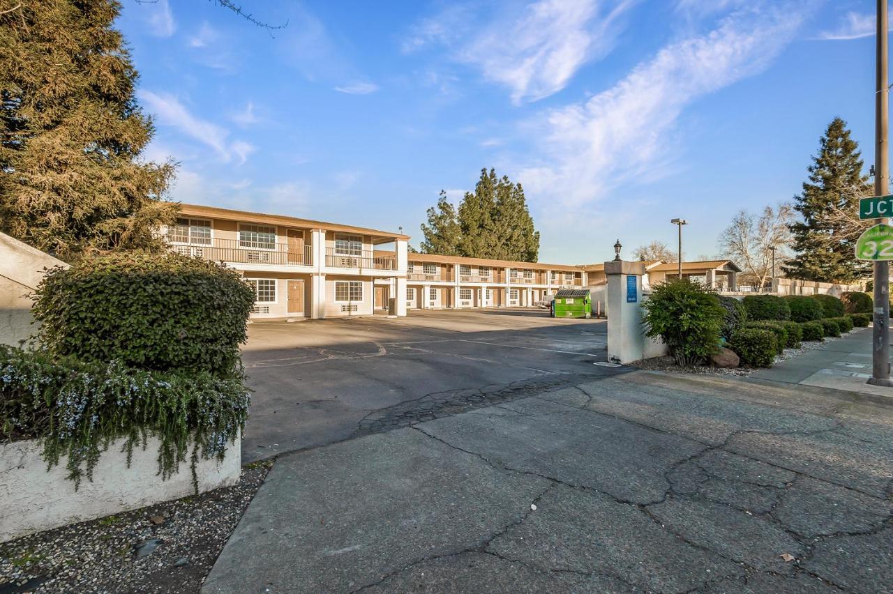 Heritage Inn Express Chico Exterior photo